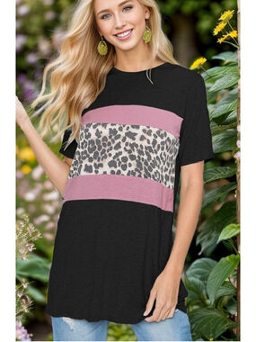NWOT Heimish Short Sleeve Top with Animal Print size large